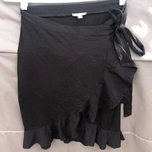 XS Max Studio short black wrap skirt